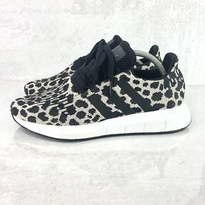 Adidas Swift Run Women's 7.5 Running Shoes Black White Leopard Sneakers Athletic